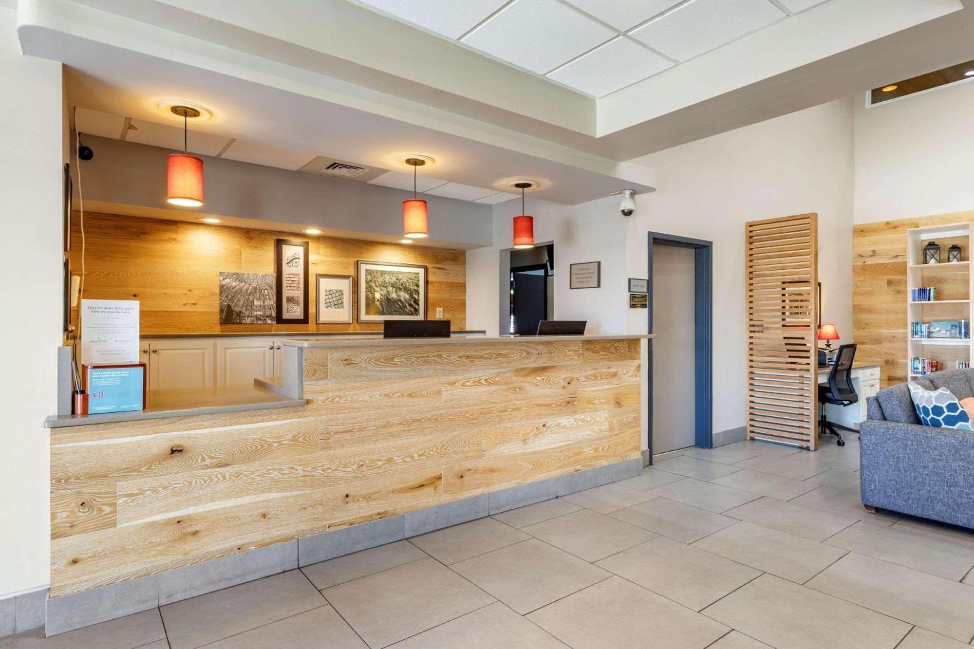 Hotel Country & By Radisson, Lumberton, Nc 3*